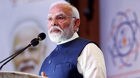 சமண மதத்​தின் கடைசி தீர்த்​தங்​கரர் மகாவீரர் பிறந்த நாளில் பிரதமர் புகழஞ்சலி