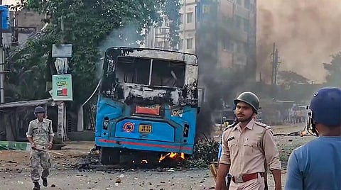 வன்முறையாக மாறிய வக்பு சட்ட எதிர்ப்பு போராட்டம்: மேற்கு வங்கத்தில் மீண்டும் பரபரப்பு