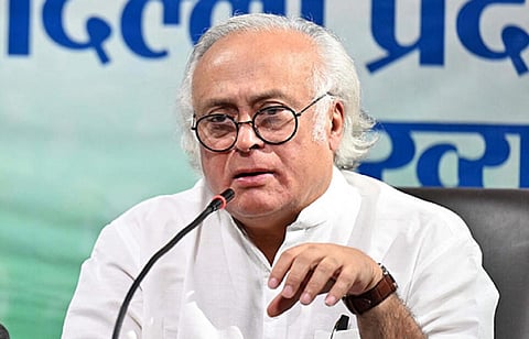 ''பெட்ரோல், டீசலுக்கான கலால் வரியை உயர்த்தி அரசு மக்களை சுரண்டுகிறது'' - காங். குற்றச்சாட்டு