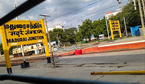மதுரை கோட்டாட்சியரை மிரட்டியதாக பாஜக பிரமுகர் உட்பட 3 பேர் மீது வழக்கு