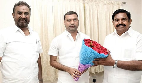 வேலுமணிக்கு ஷாக் கொடுத்த சந்திரசேகர்! - சொன்னதைச் செய்யத் தொடங்கிவிட்டாரா செந்தில் பாலாஜி?