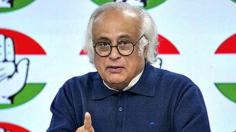 வாக்​குப்​ப​திவு வீடியோக்​கள் பெற தடை: ஜெய்​ராம் ரமேஷ் மனுவுக்கு தேர்தல் ஆணை​யம் பதில் அளிக்க நீதிமன்றம் கெடு