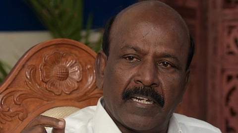 கோடை வெப்​பத்தை கருத்​தில் கொண்டு அரசு மருத்​து​வ​மனை​களில் சிறப்பு வார்டு