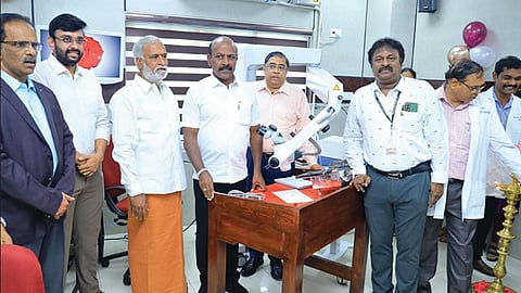 சென்னை ராஜீவ் காந்தி அரசு பொது மருத்துவமனையில் செவி எலும்பு அறுவை சிகிச்சை பயிற்சி திறன் மையம் திறப்பு