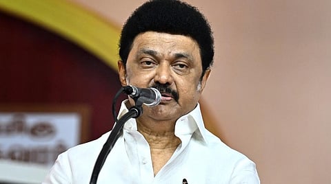 வீட்டு வசதி வாரிய குடியிருப்பில் போலீஸார் தங்க அனுமதி: முதல்வர் அறிவிப்பு