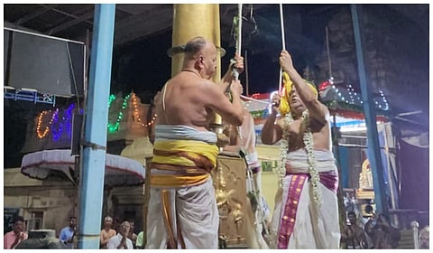 திருவள்ளூர் வீரராகவ பெருமாள் கோயில் சித்திரை பிரம்மோற்சவ விழா கொடியேற்றத்துடன் தொடக்கம்