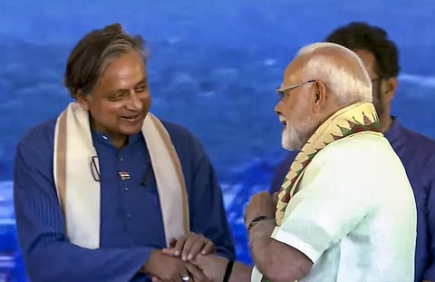 “பலரும் இரவு தூக்கத்தை இழப்பர்!” - பினராயி, சசி தரூர் மேடையில் பிரதமர் மோடி கிண்டல்
