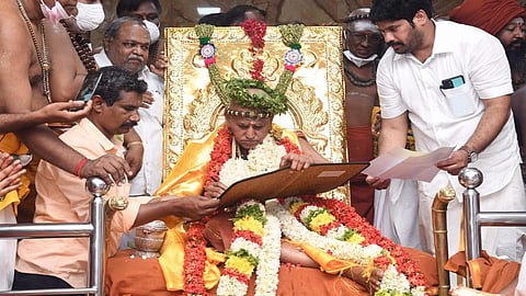 கொலை சதி நடந்ததாக பொய்த் தகவல்: மதுரை ஆதீனத்தை பதவி நீக்கம் செய்ய இந்து மக்கள் கட்சி கோரிக்கை