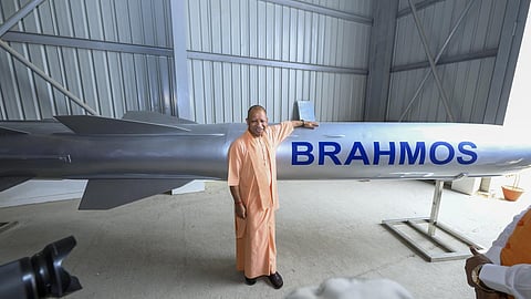 “பிரம்மோஸ் ஏவுகணையின் வலிமை பற்றி பாகிஸ்தானியர்களிடம் கேளுங்கள்” - யோகி ஆதித்யநாத்