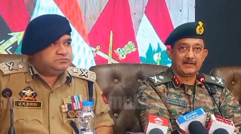 3 நாட்கள், 2 என்கவுன்ட்டர்கள், 6 பயங்கரவாதிகள் சுட்டுக் கொலை - காஷ்மீரில் நடந்தது என்ன?