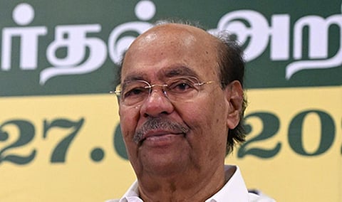 முறைகேடுகளை தட்டிக் கேட்டதற்காக பெரியார் பல்கலை. பேராசிரியர் பணியிடை நீக்கமா? - ராமதாஸ் கேள்வி