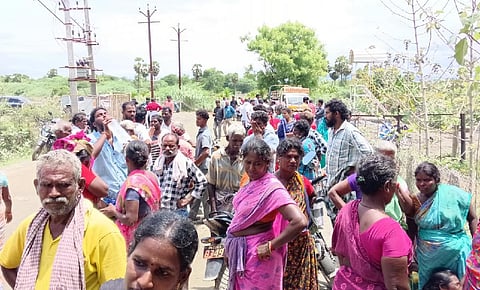 சிங்கம்புணரி அருகே குவாரியில் கல் சரிந்து 5 பேர் உயிரிழப்பு?