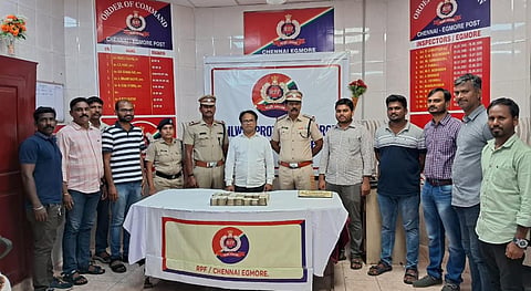 சர்க்கார் விரைவு ரயிலில் மீண்டும் ஹவாலா பணம் கடத்தல்: ரூ.32 லட்சத்துடன் வந்த மூவரிடம் விசாரணை