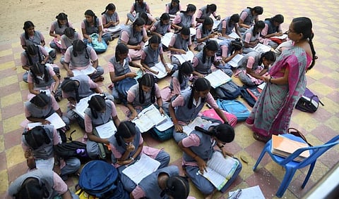 தமிழகத்தில் மாநிலக் கல்விக் கொள்கை எப்போது அமலாகும்? - ஓராண்டாக கிடப்பில் வைத்துள்ளதாக குற்றச்சாட்டு