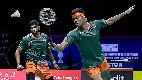 சிங்கப்பூர் ஓபன் பாட்மிண்டன்: அரை இறுதியில் சாட்விக் - ஷிராக் ஜோடி