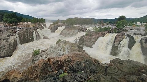 ஒகேனக்கல் காவிரியில் நீர்வரத்து விநாடிக்கு 5,000 கனஅடியாக அதிகரிப்பு