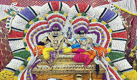 அனைத்து செல்வங்களையும் அருளும் மீஞ்சூர் ஏகாம்பரேஸ்வரர்