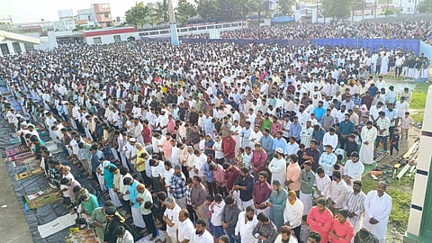 பக்ரீத்: வறுமையில் உழலும் சக மனிதனுக்கு உதவுவோம்!
