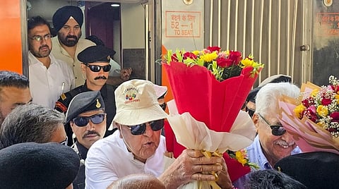 பரூக் அப்துல்லா வைஷ்ணவி தேவி கோயிலில் வழிபாடு