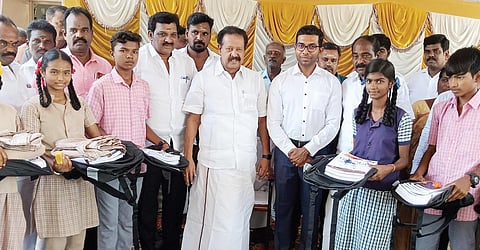 இல்ல... ஆனா இருக்காரு..! - பதவி இழந்தாலும் பவர் காட்டும் பொன்முடி!