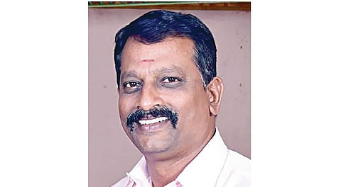சக்​கரவர்த்தி