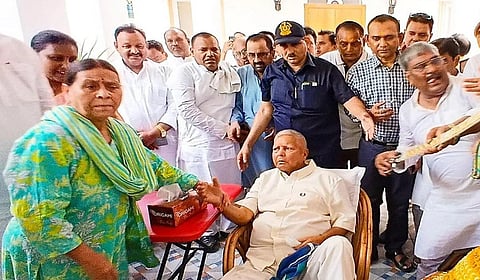 அம்பேத்கருக்கு அவமரியாதை: லாலுவுக்கு நோட்டீஸ்