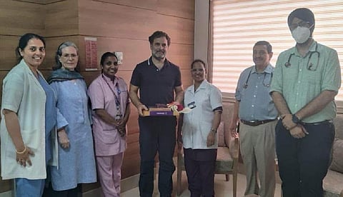 மருத்துவமனையில் இருந்து வீடு திரும்பினார் சோனியா காந்தி