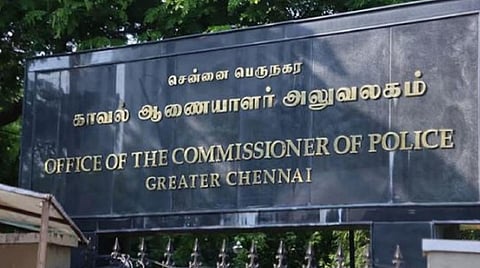 எதிர்க்கட்சி தலைவர் பழனிசாமி குறித்து அவதூறு கார்ட்டூன்: திமுக ஐ.டி. பிரிவு மீது அதிமுக தரப்பு புகார்