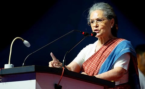 ஈரான் மீது இஸ்ரேல் தாக்குதல் விவகாரம்: இந்திய அரசு பொறுப்பை உணர்ந்து செயல்பட சோனியா காந்தி வலியுறுத்தல்