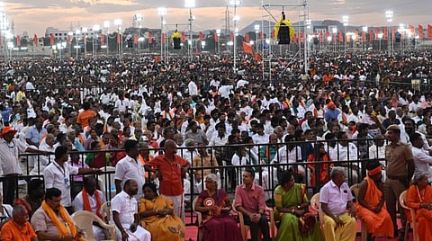 முருக பக்தர்கள் மாநாட்டில் கந்தசஷ்டி கவசம்: நேரலையில் ஒரு கோடிக்கும் மேற்பட்டோரை கவர்ந்து சாதனை