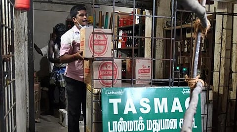 டாஸ்மாக் ஊழியர்கள் குறைகளை ஆராய குழு