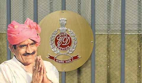 உள்படம்: தரம் சிங் சோக்கர்