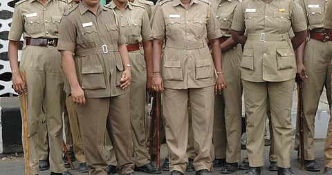 பெண் போலீஸாரை பாதுகாப்பு பணியில் அதிகம் பயன்படுத்த கூடாது என அறிவுறுத்தப்பட்டது ஏன்? - காவல்துறை விளக்கம்