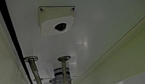 ரயில் பெட்டிகள், இன்ஜின்களில் கண்காணிப்பு கேமரா