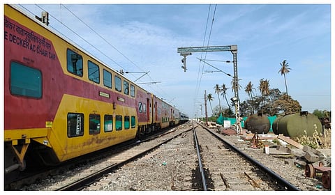 திருவள்ளூர் ரயில் விபத்து: 4 பாதைகளிலும் இயல்பு நிலைக்குத் திரும்பிய ரயில் சேவை