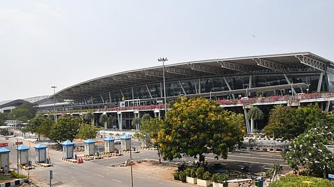 சென்னை விமான நிலையத்துக்கு வந்த வெடிகுண்டு மிரட்டல் இ-மெயிலால் பரபரப்பு
