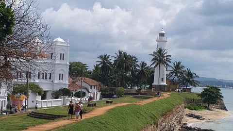 சுற்றுலாவை மேம்படுத்த 40 நாடுகளுக்கு இலவச விசா: இலங்கை அரசு அறிவிப்பு