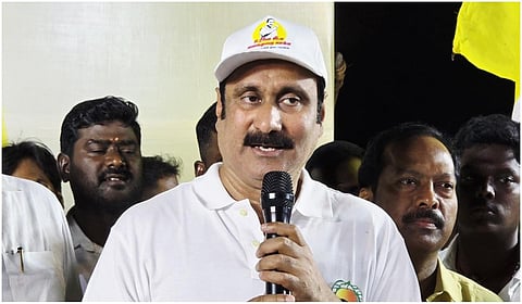 கல்லூரிகளில் காலியாக உள்ள 9,000 உதவிப் பேராசிரியர் பணியிடங்களை நிரப்ப நடவடிக்கை தேவை: அன்புமணி
