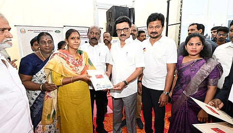 ‘நலம் காக்கும் ஸ்டாலின்’ திட்டம் தொடங்கியது: மக்களை பரிவுடன் கவனிக்குமாறு மருத்துவர்களுக்கு முதல்வர் அறிவுரை