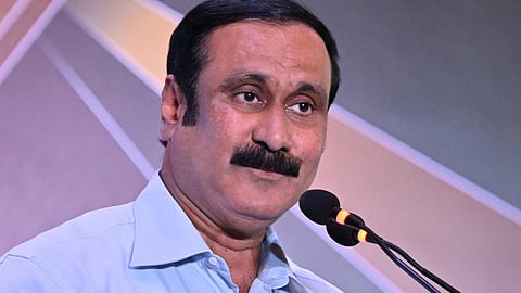 சமூகநீதி குறித்து சித்தராமய்யாவிடம் முதல்வர் பாடம் கற்க வேண்டும்: அன்புமணி விமர்சனம்
