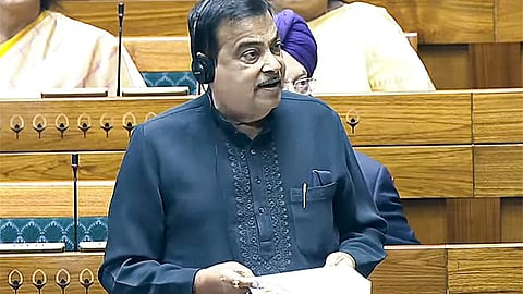 தமிழகத்தில் ரூ.48,172 கோடி மதிப்பில் 45 சாலைத் திட்டங்கள்: மக்களவையில் நிதின் கட்கரி தகவல்