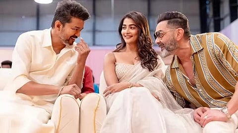 விஜய் மிகப்பெரிய ஸ்டார்: வியக்கிறார் பாபி தியோல்