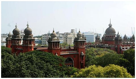 மார்க்சிஸ்ட் முன்னாள் எம்எல்ஏவுக்கு டிஎஸ்பி ரூ.1 லட்சம் நஷ்ட ஈடு வழங்குவதை உறுதி செய்த ஐகோர்ட்