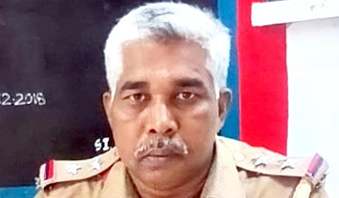 கைது செய்யப்பட்ட சிறப்பு எஸ்ஐ மோகன்