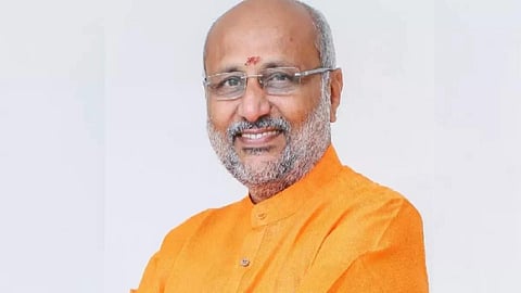 தமிழகத்தின் சி.பி.ராதாகிருஷ்ணனை அனைத்து கட்சிகளும் ஆதரிக்க வேண்டும்: அதிமுக, பாஜக வலியுறுத்தல்