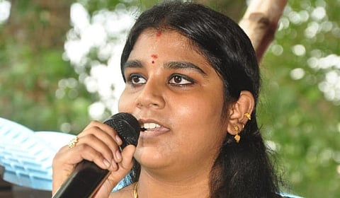 காடுவெட்டி குரு மகள் விருதாம்பிகை