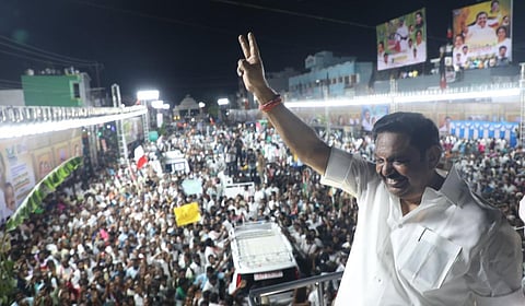 100 தொகுதிகளில் 34 நாட்களில் 10 ஆயிரம் கி.மீ. பயணம் செய்து மக்களை சந்தித்த பழனிசாமி 