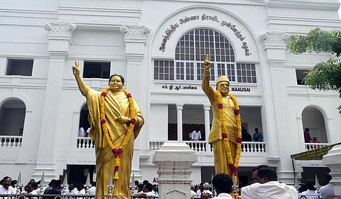 ஆக.30-ல் அதிமுக மாவட்ட செயலாளர் கூட்டம்