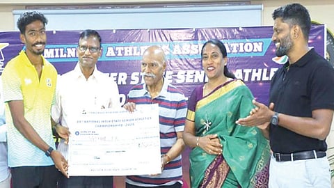 தடகள வீரர்களுக்கு ரூ.10 லட்சம் பரிசுத் தொகை!