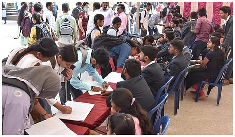 ஆக. 29-ல் தனியார் துறை வேலைவாய்ப்பு முகாம் - வேலை தேடுவோருக்கு சென்னை ஆட்சியர் அழைப்பு